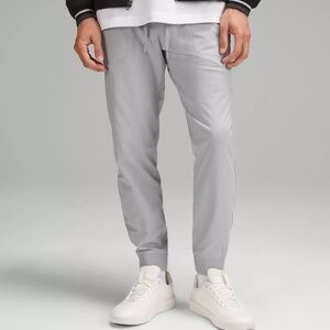 lululemon Men's ABC Skinny-Fit Jogger Regular - Silver Drop EUC